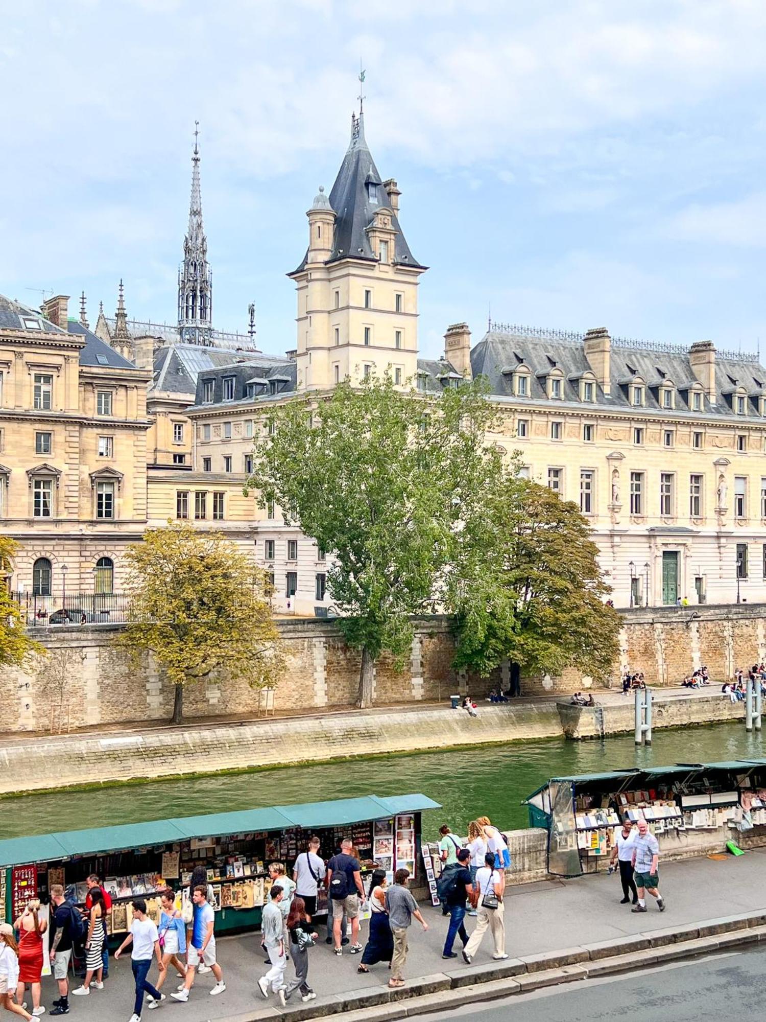 Appartement Charmant Paris, Vue Notre-dame Paris